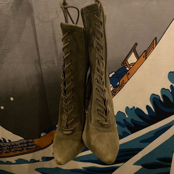 Steve Madden side zipper booties - Picture 1 of 5